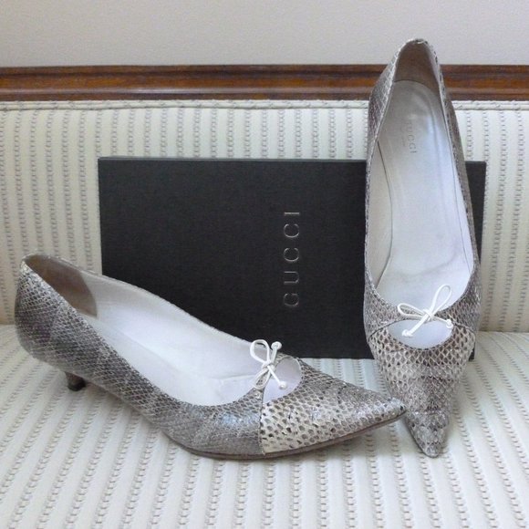 Gucci Snakeskin Pointed-Toe Kitten Heel Pumps - Picture 2 of 10